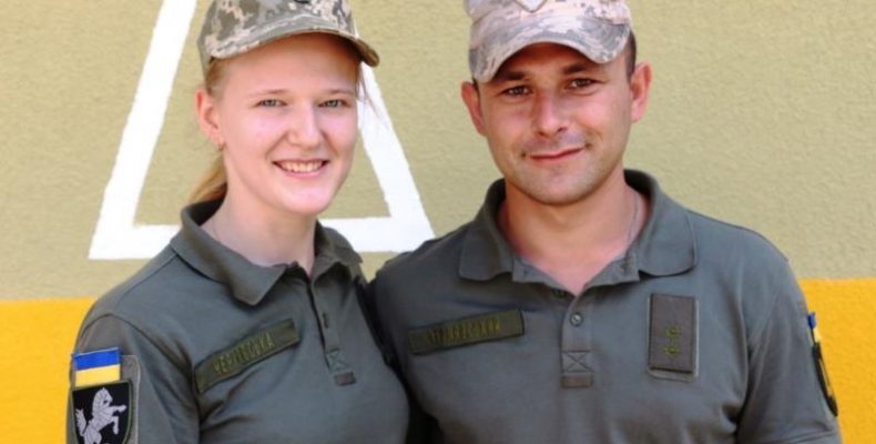 Кохання взяло своє — подружжя обрало військову кар’єру
