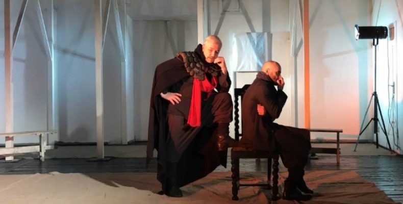 Виставою «Саронська квітка…» розпочався дебют режисера