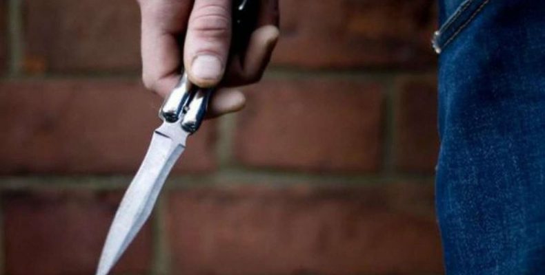 Чоловікові, який вдарив ножем поліцейського, обрано запобіжний захід