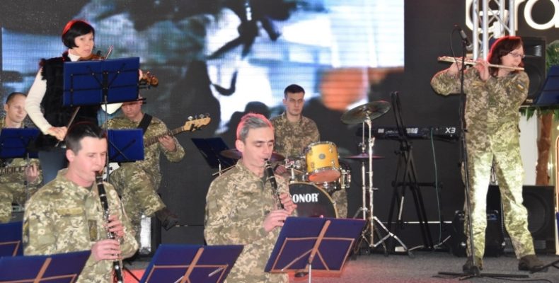 Пам’ять захисників Донецького летовища вшанували в Чернігові