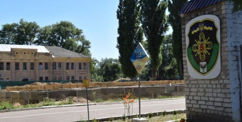Для сержантів та молодших офіцерів у Чернігові зводиться будинок